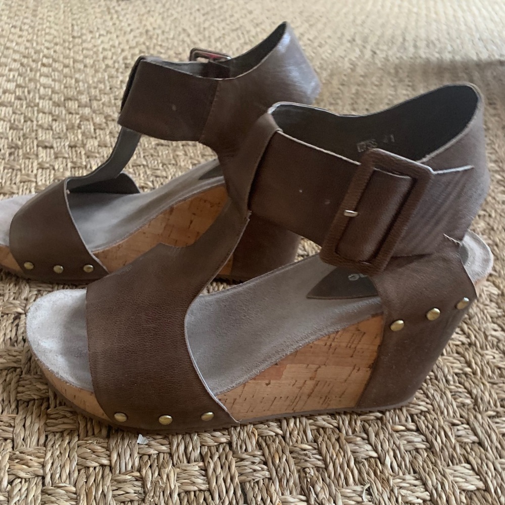 Antelope sandals size 41 (11). Gray taupe leather.